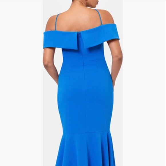 Xscape Evenings Cold Shoulder Handkerchief Hem Scuba Crepe Gown in Blue Size 16 - Picture 3 of 6